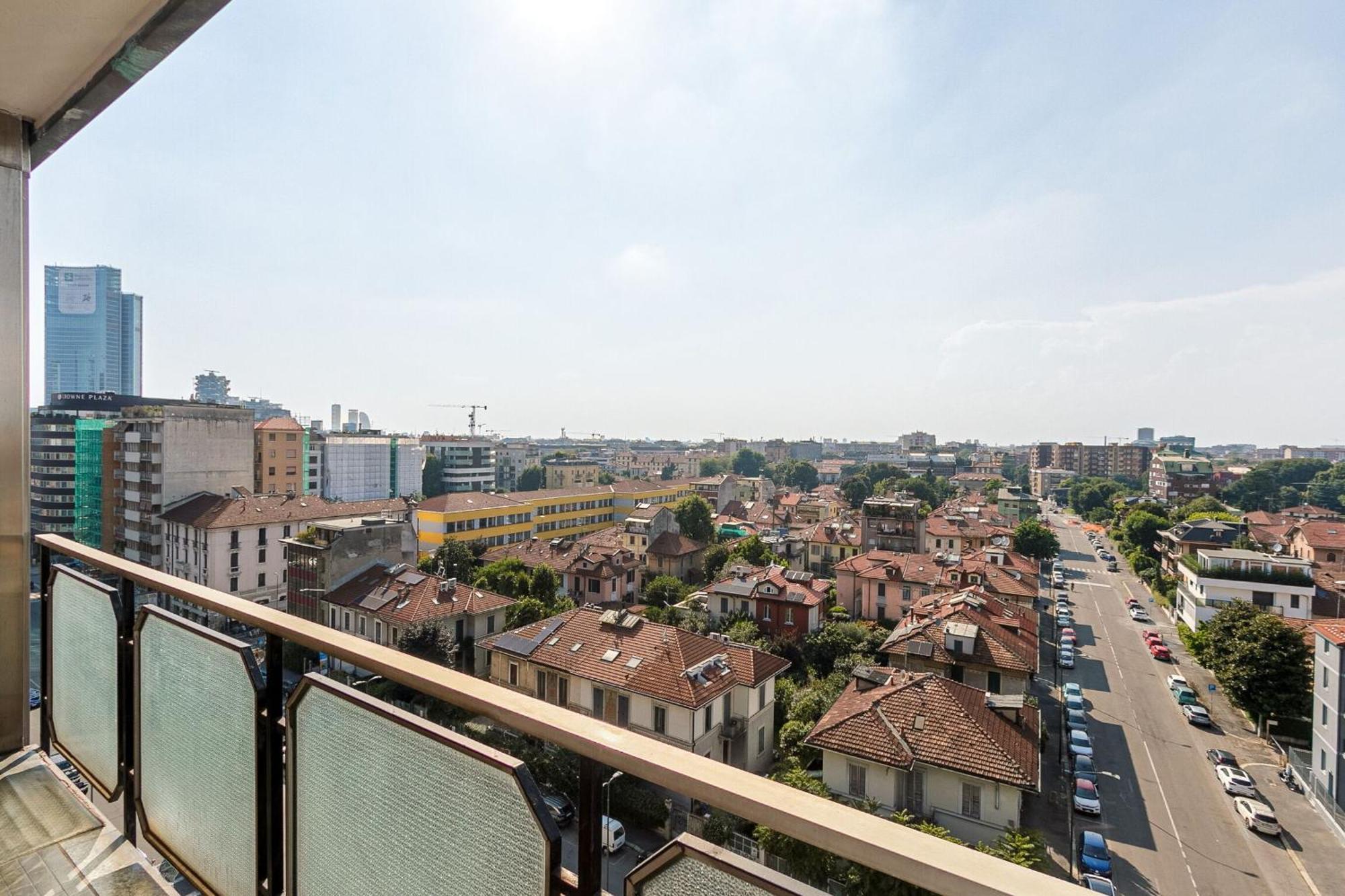 Melchiorre Gioia Vista Alpi With Terrace By Halldis Appartement *