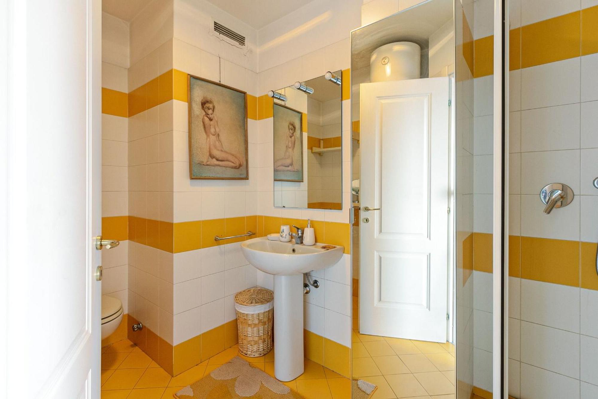 Appartement Melchiorre Gioia Vista Alpi With Terrace By Halldis